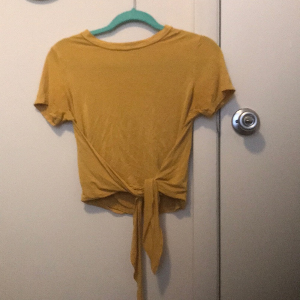 Rue 21 stretch crop top